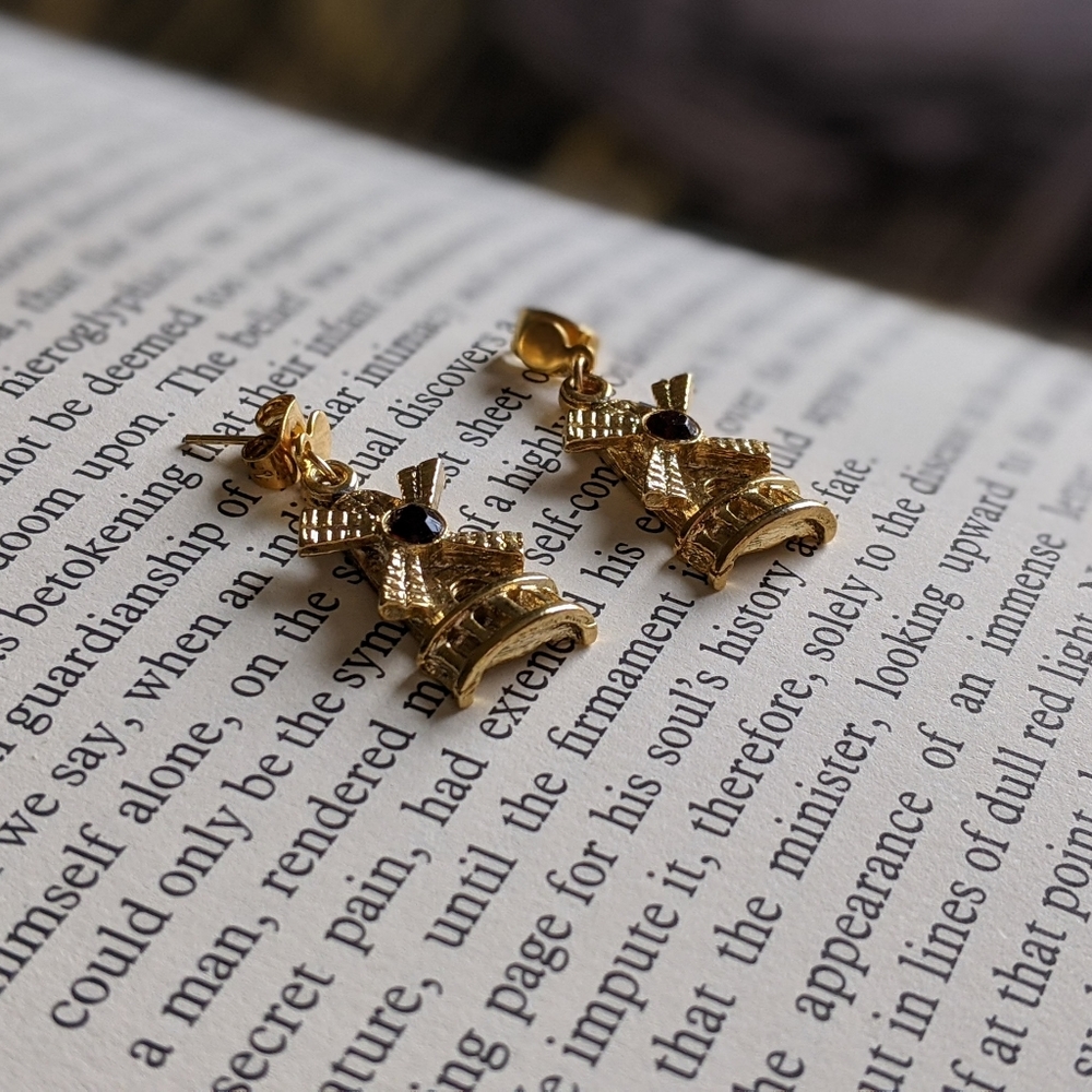 Vintage Genuine Garnet Windmill Earrings